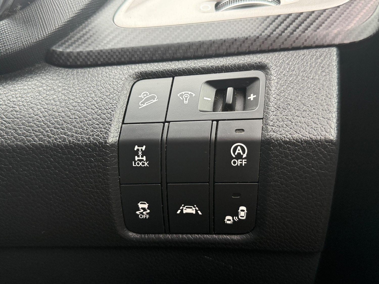 Used Hyundai Santa Fe 2017 for sale - 76499402: Photo 38