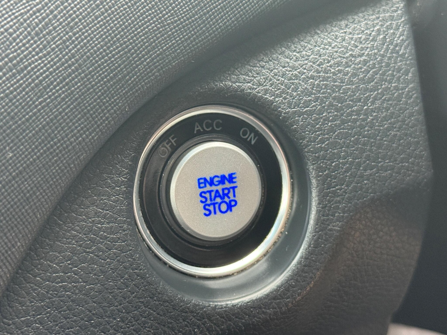 Used Hyundai Santa Fe 2017 for sale - 76499402: Photo 41