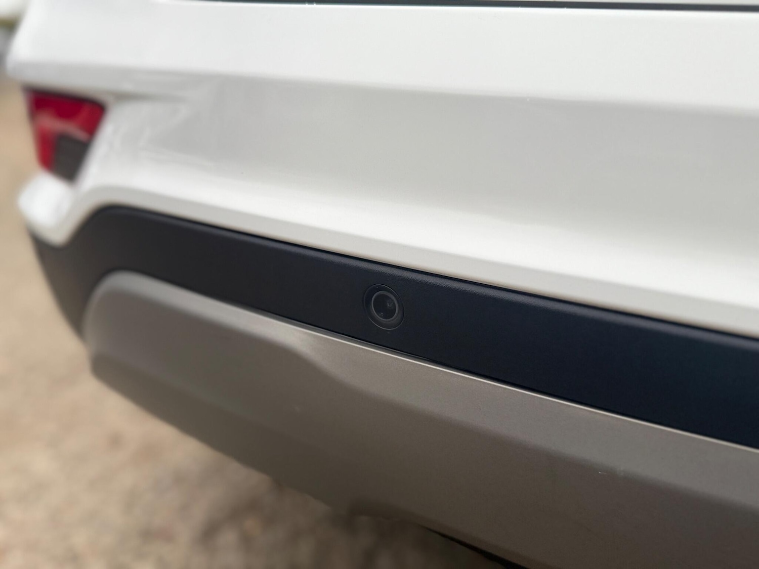 Used Hyundai Santa Fe 2017 for sale - 76499402: Photo 47