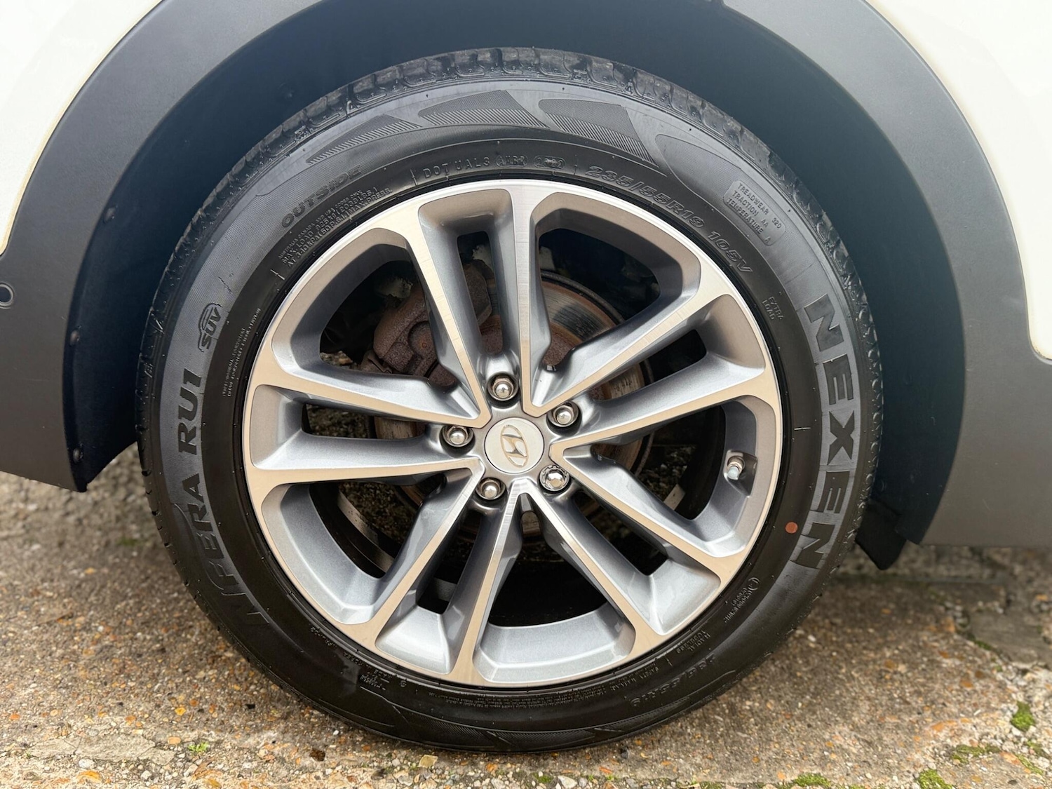 Used Hyundai Santa Fe 2017 for sale - 76499402: Photo 53