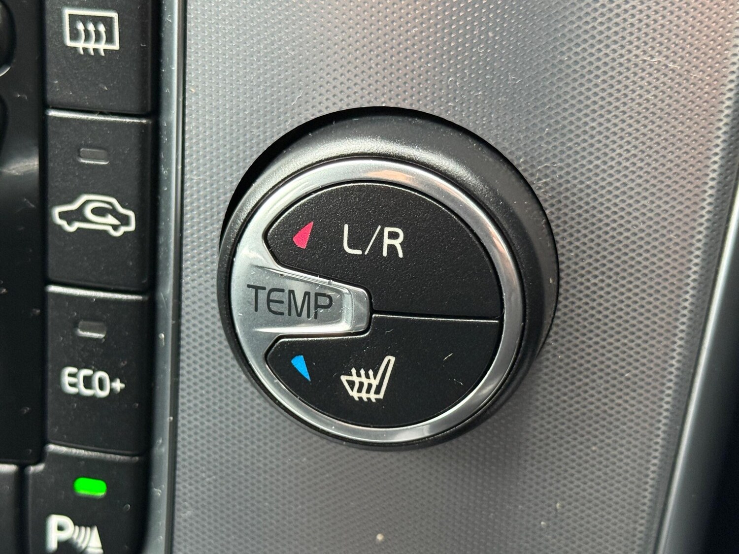 Used Volvo V40 for sale - 78214657: Photo 24