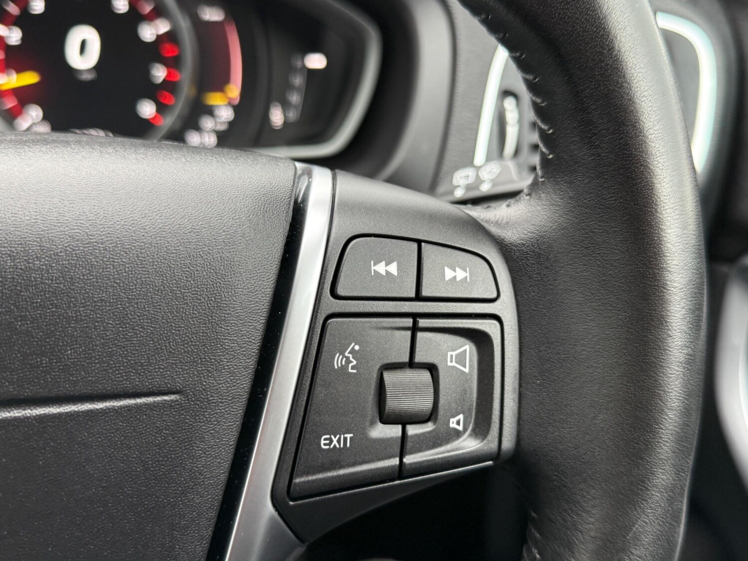 Used Volvo V40 for sale - 78214657: Photo 32