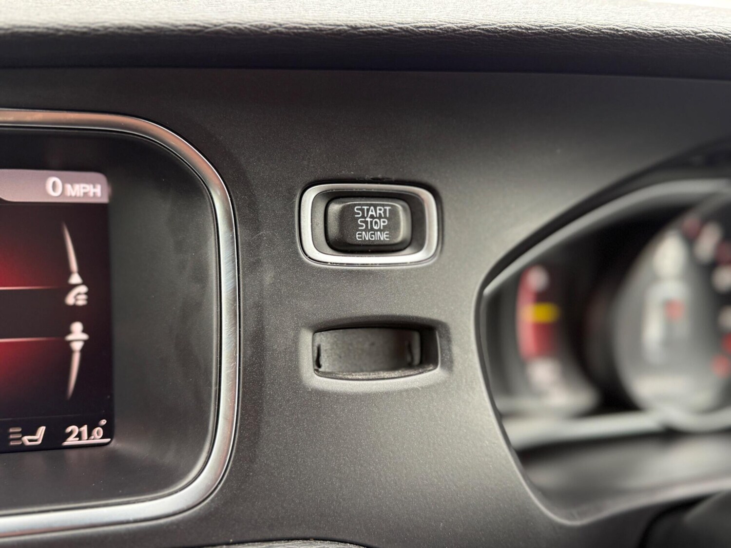 Used Volvo V40 for sale - 78214657: Photo 34