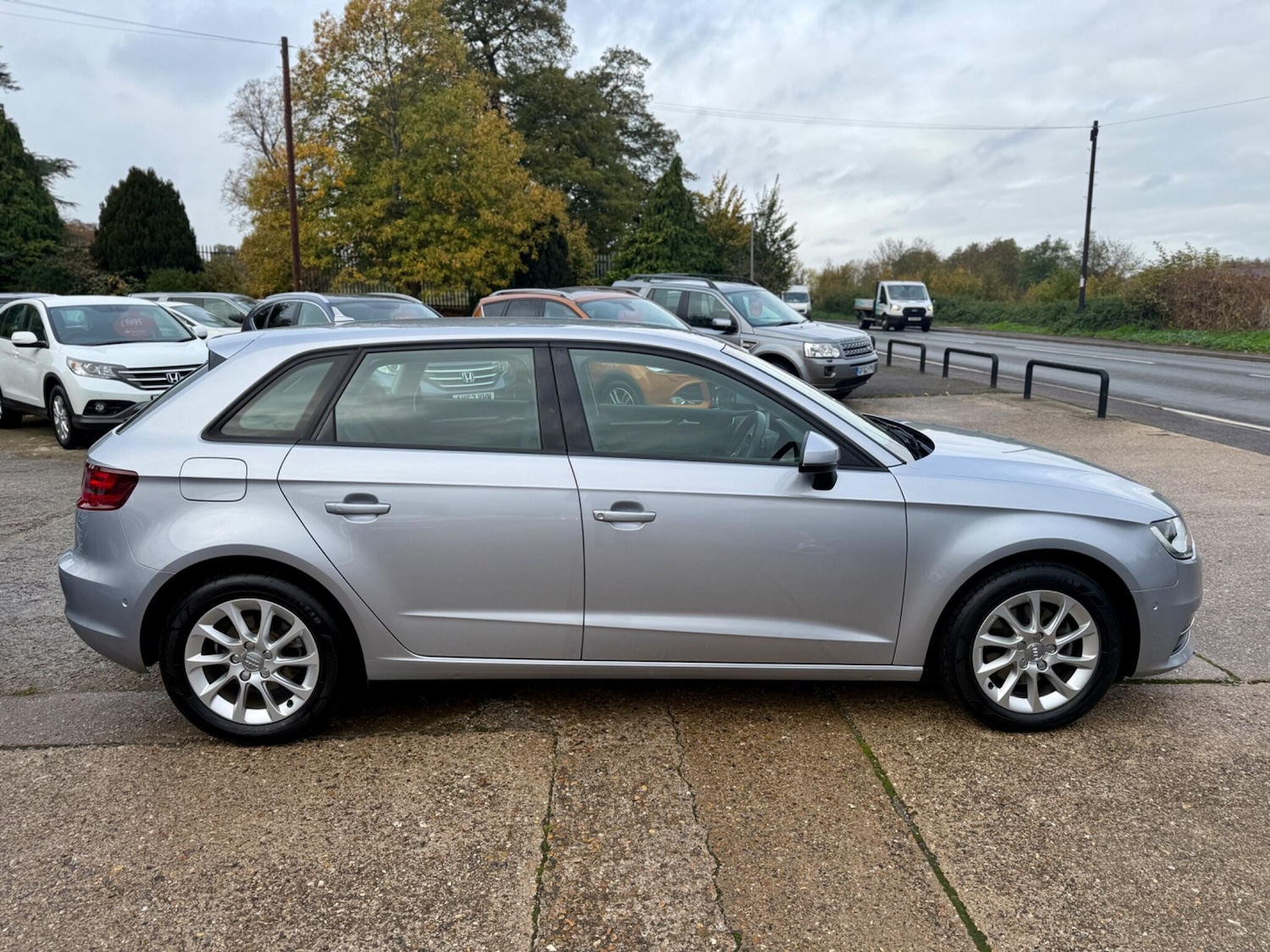 Used Audi A3 2015 for sale - 76424751: Photo 8