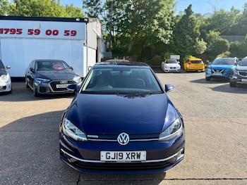 Used Volkswagen Golf 2019 for sale - 78684418: Photo