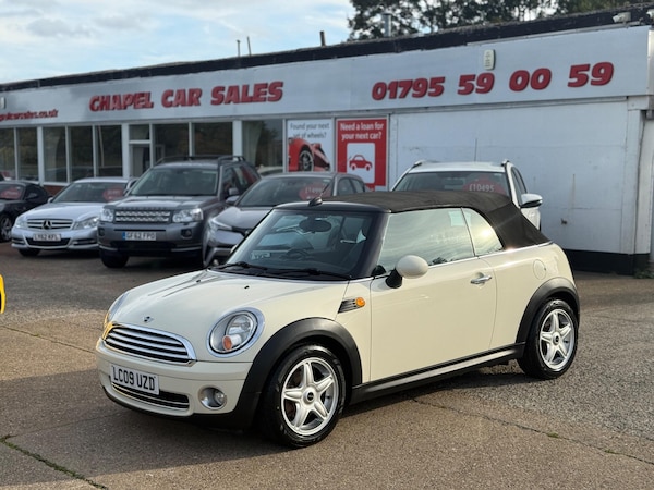 Used MINI Convertible 2009 for sale - 76201053: Photo 13