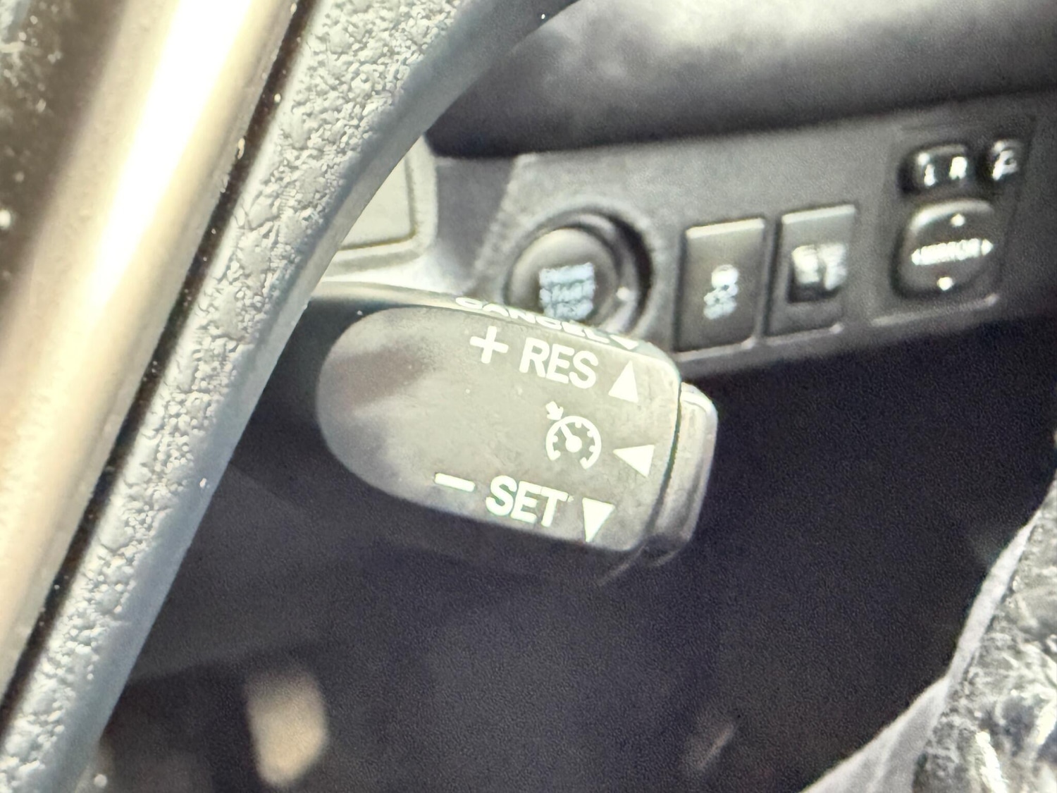 Used Toyota RAV4 2014 for sale - 77625816: Photo 32