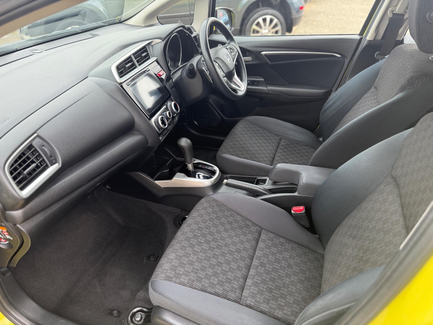 Used Honda Jazz 2015 for sale - 76314454: Photo 11