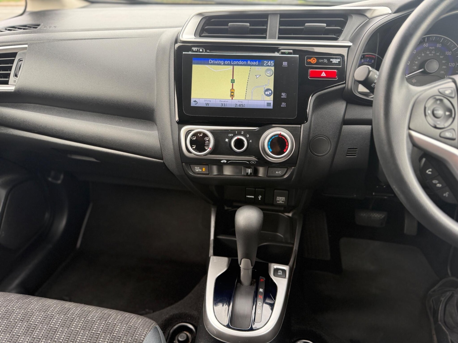 Used Honda Jazz 2015 for sale - 76314454: Photo 17