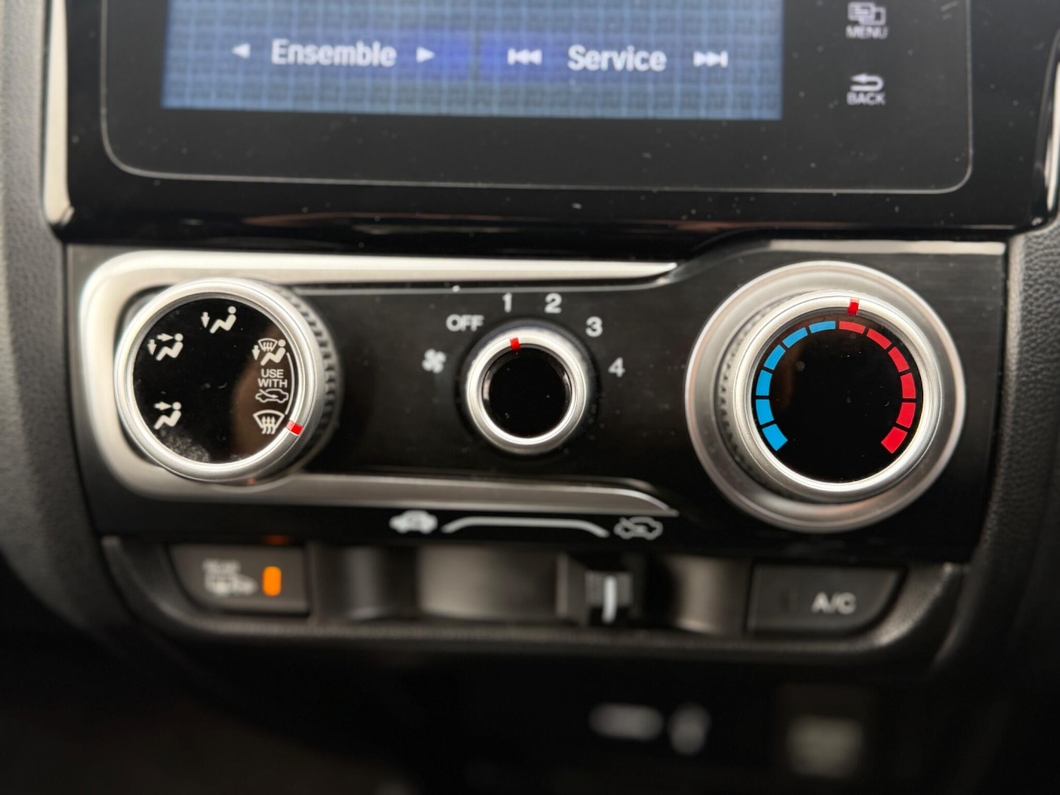 Used Honda Jazz 2015 for sale - 76314454: Photo 23