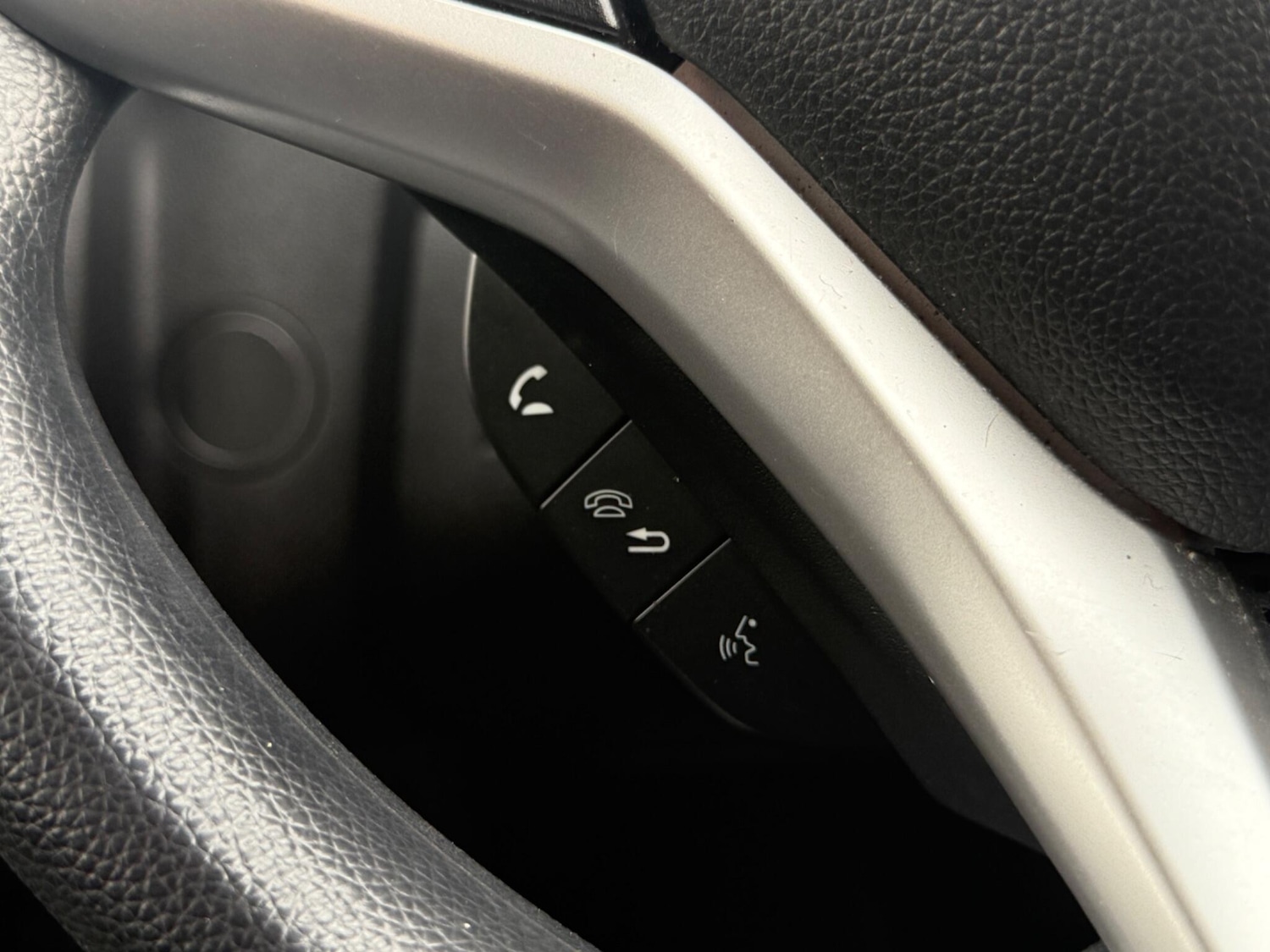 Used Honda Jazz 2015 for sale - 76314454: Photo 28