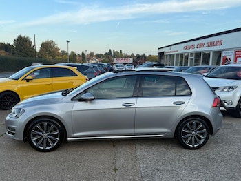 Used Volkswagen Golf 2012 for sale - 76152316: Photo