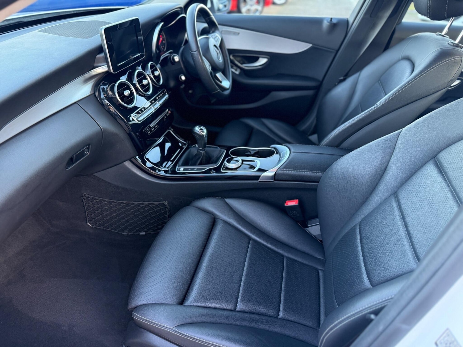 Used Mercedes-Benz C Class 2018 for sale - 76715499: Photo 11