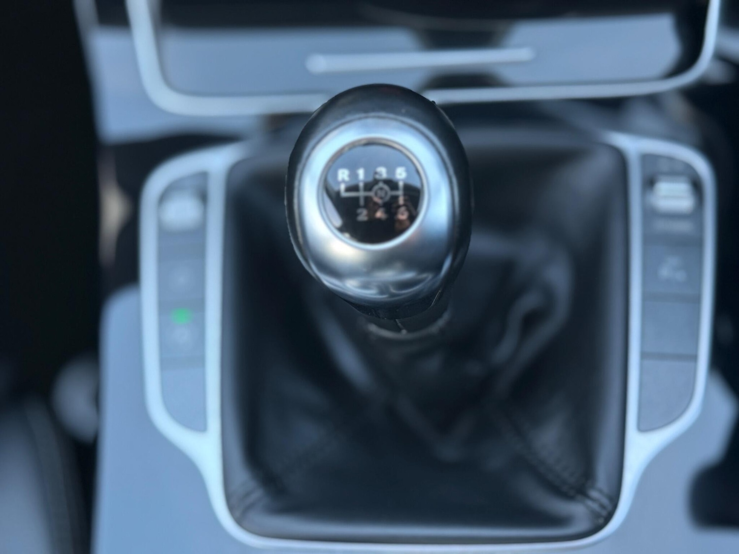 Used Mercedes-Benz C Class 2018 for sale - 76715499: Photo 32