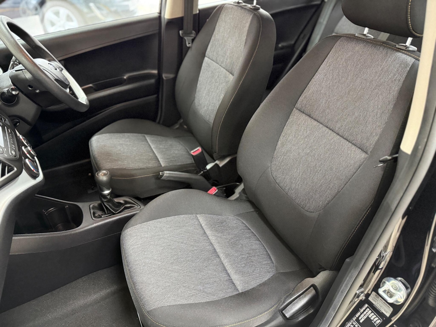 Used Kia Picanto 2016 for sale - 76377767: Photo 11