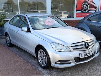 2013 (62) - 1.6 C180 BlueEfficiency Executive SE G-Tronic+ Euro 5 (s/s) 4dr