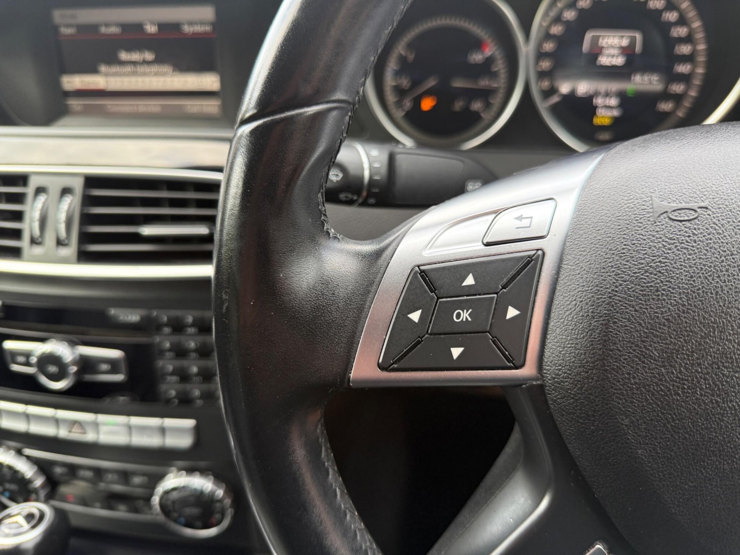 Used Mercedes-Benz C Class 2013 for sale - 75828829: Photo 28