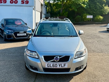 Used Volvo V50 2010 for sale - 78527755: Photo
