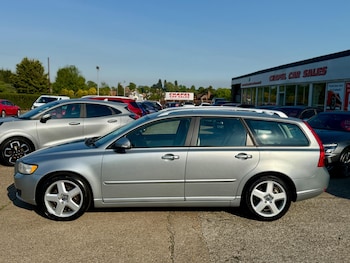 Used Volvo V50 2010 for sale - 78527755: Photo