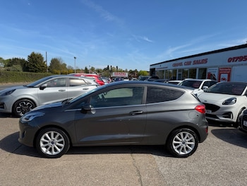 Used Ford Fiesta 2018 for sale - 78388060: Photo