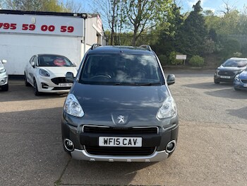 Used Peugeot Partner Tepee 2015 for sale - 78318567: Photo