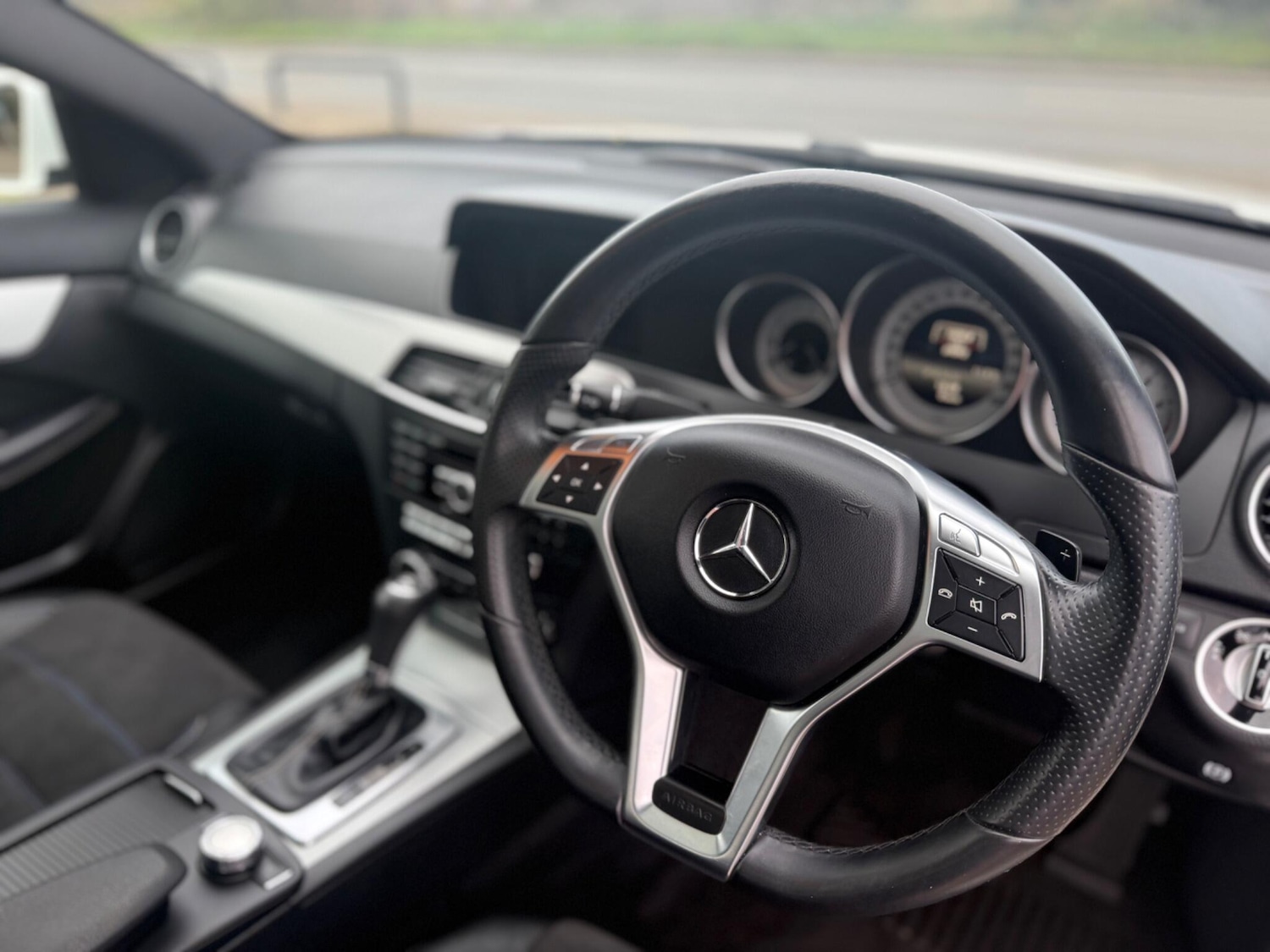 Used Mercedes-Benz C Class 2014 for sale - 76952534: Photo 13