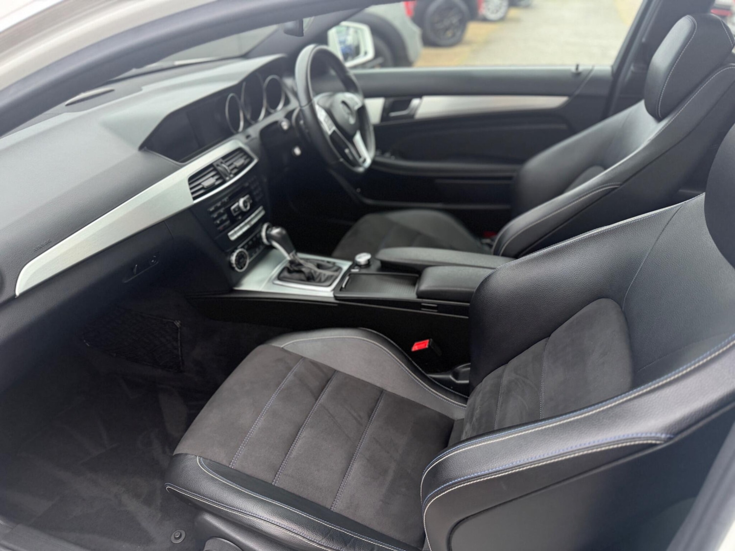 Used Mercedes-Benz C Class 2014 for sale - 76952534: Photo 14