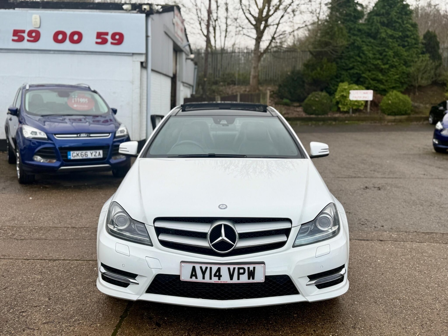 Used Mercedes-Benz C Class 2014 for sale - 76952534: Photo 2