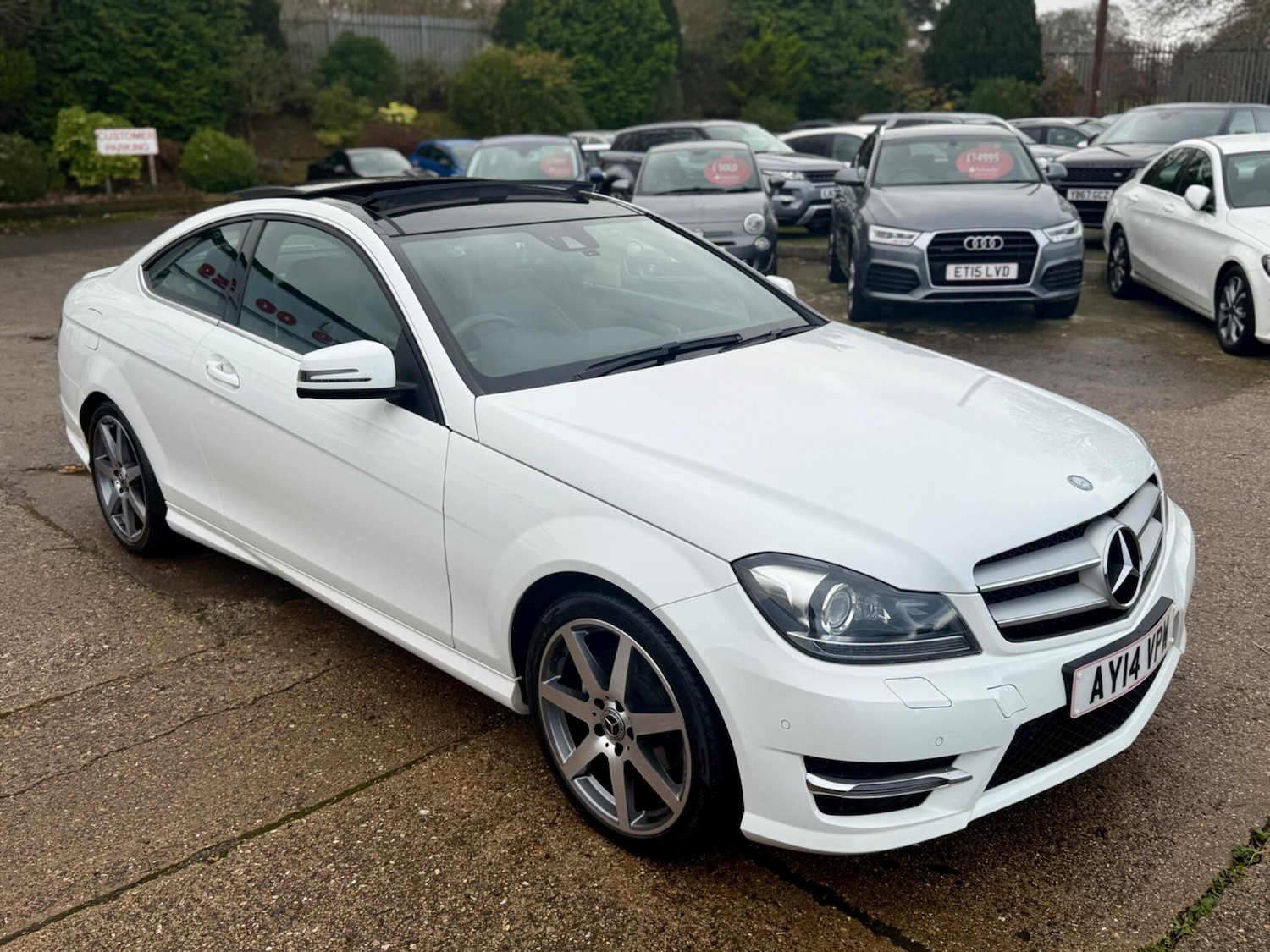 Used Mercedes-Benz C Class 2014 for sale - 76952534: Photo 3