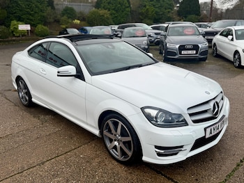Used Mercedes-Benz C Class 2014 for sale - 76952534: Photo