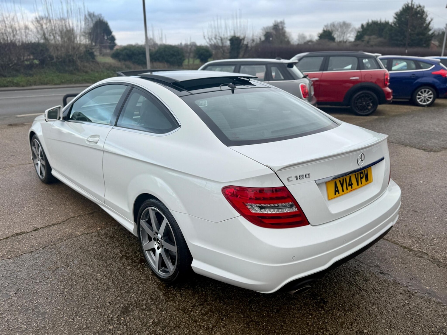 Used Mercedes-Benz C Class 2014 for sale - 76952534: Photo 5