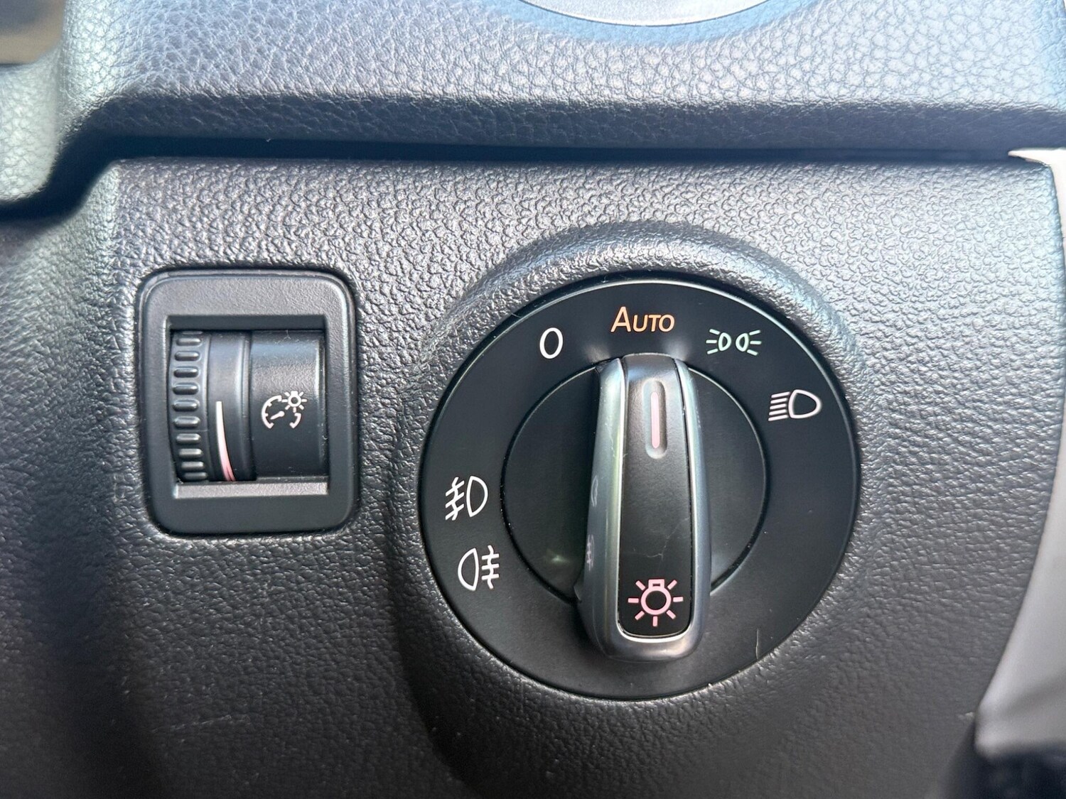 Used Volkswagen Tiguan 2013 for sale - 77838885: Photo 39