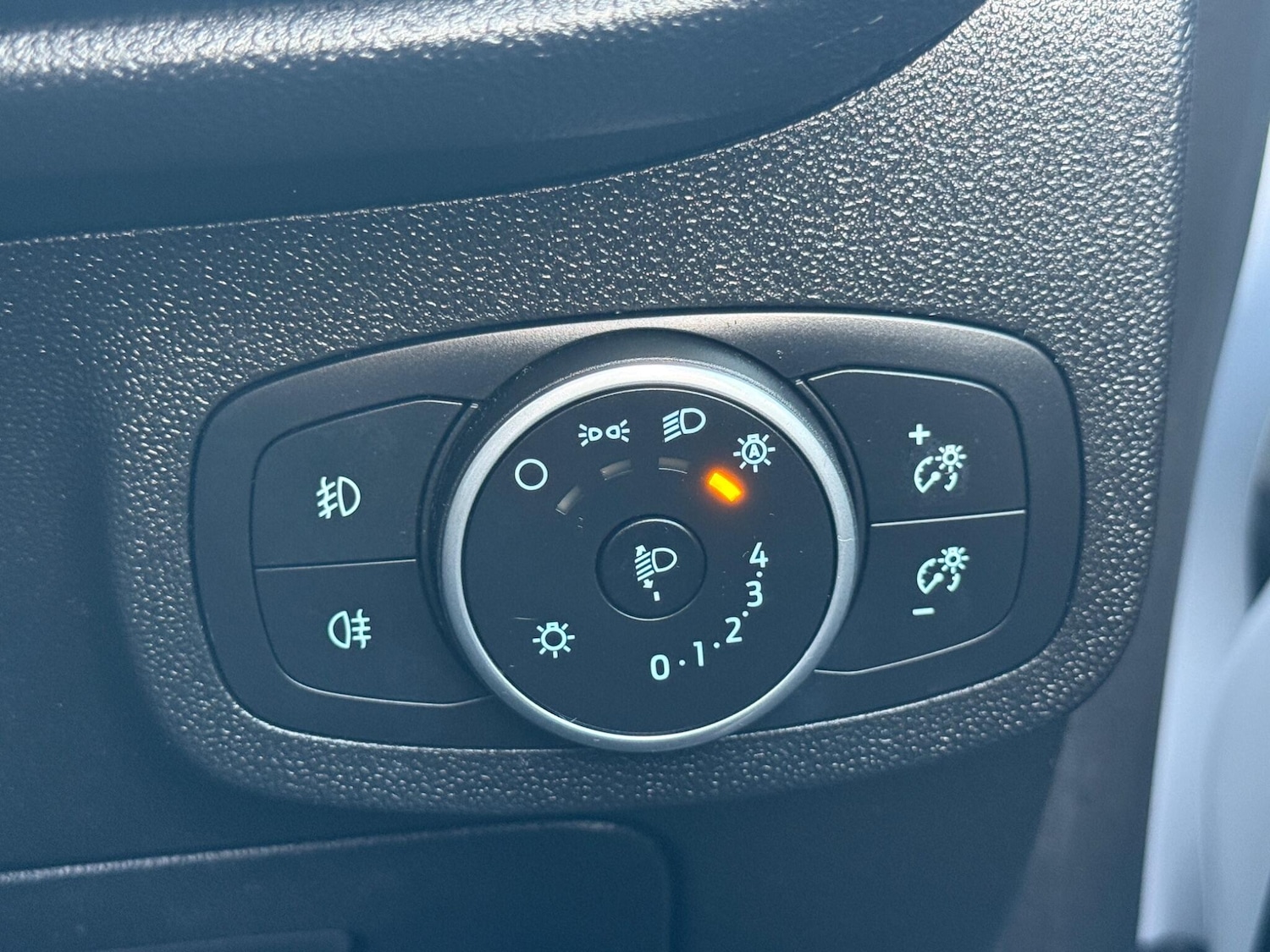 Used Ford Fiesta 2018 for sale - 77395692: Photo 36