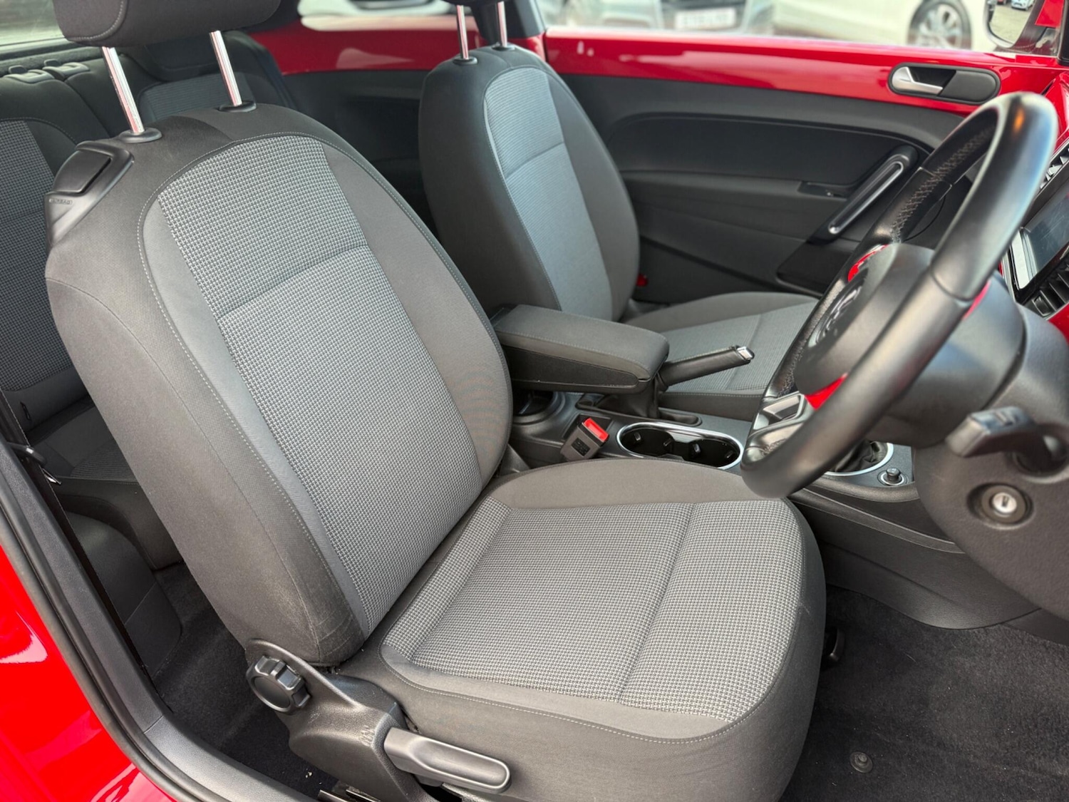 Used Volkswagen Beetle 2013 for sale - 76800821: Photo 10