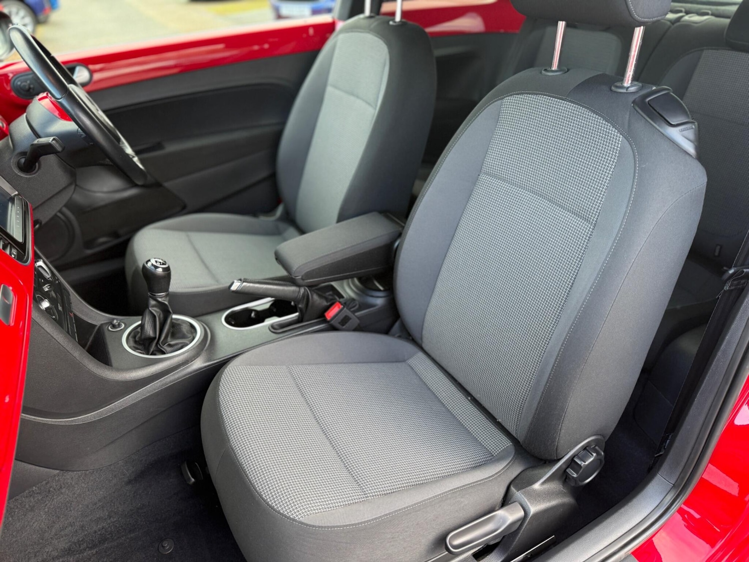 Used Volkswagen Beetle 2013 for sale - 76800821: Photo 11