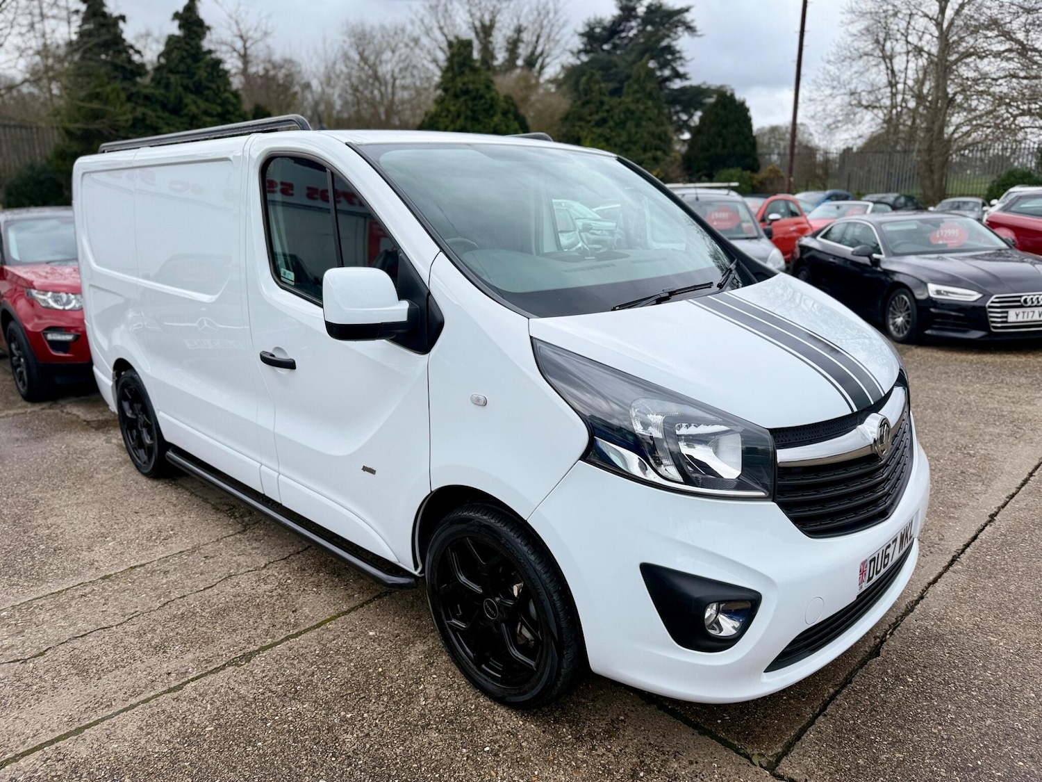 Used Vauxhall Vivaro 2017 for sale - 77704725: Photo 3