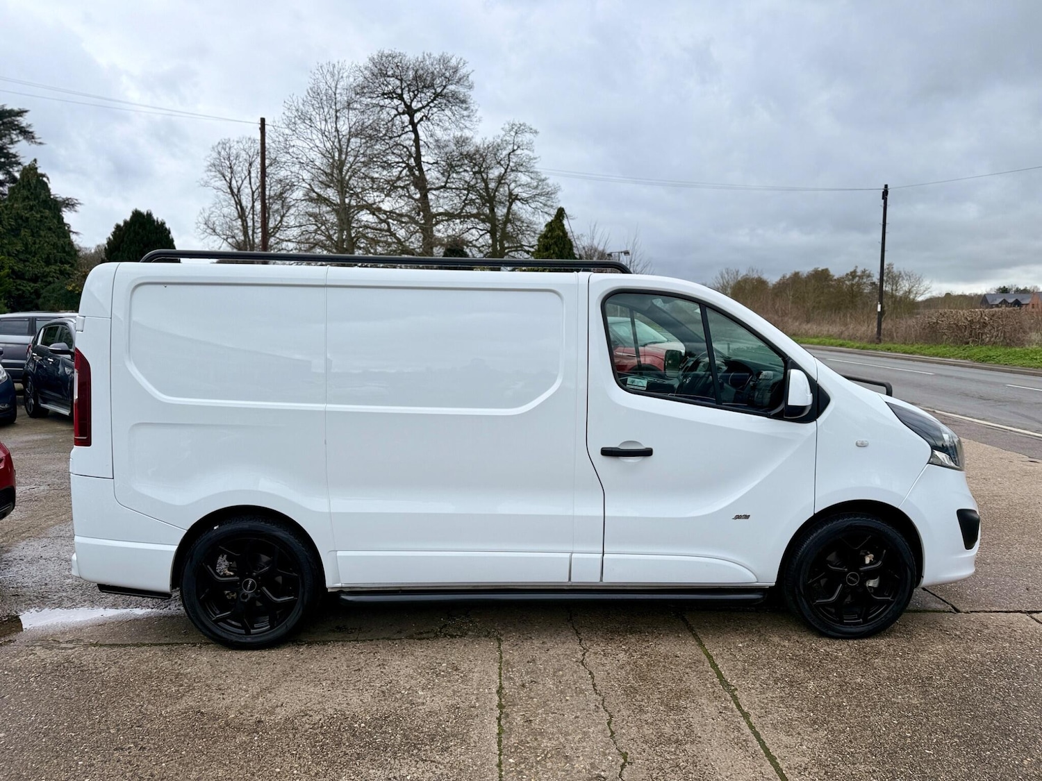 Used Vauxhall Vivaro 2017 for sale - 77704725: Photo 8