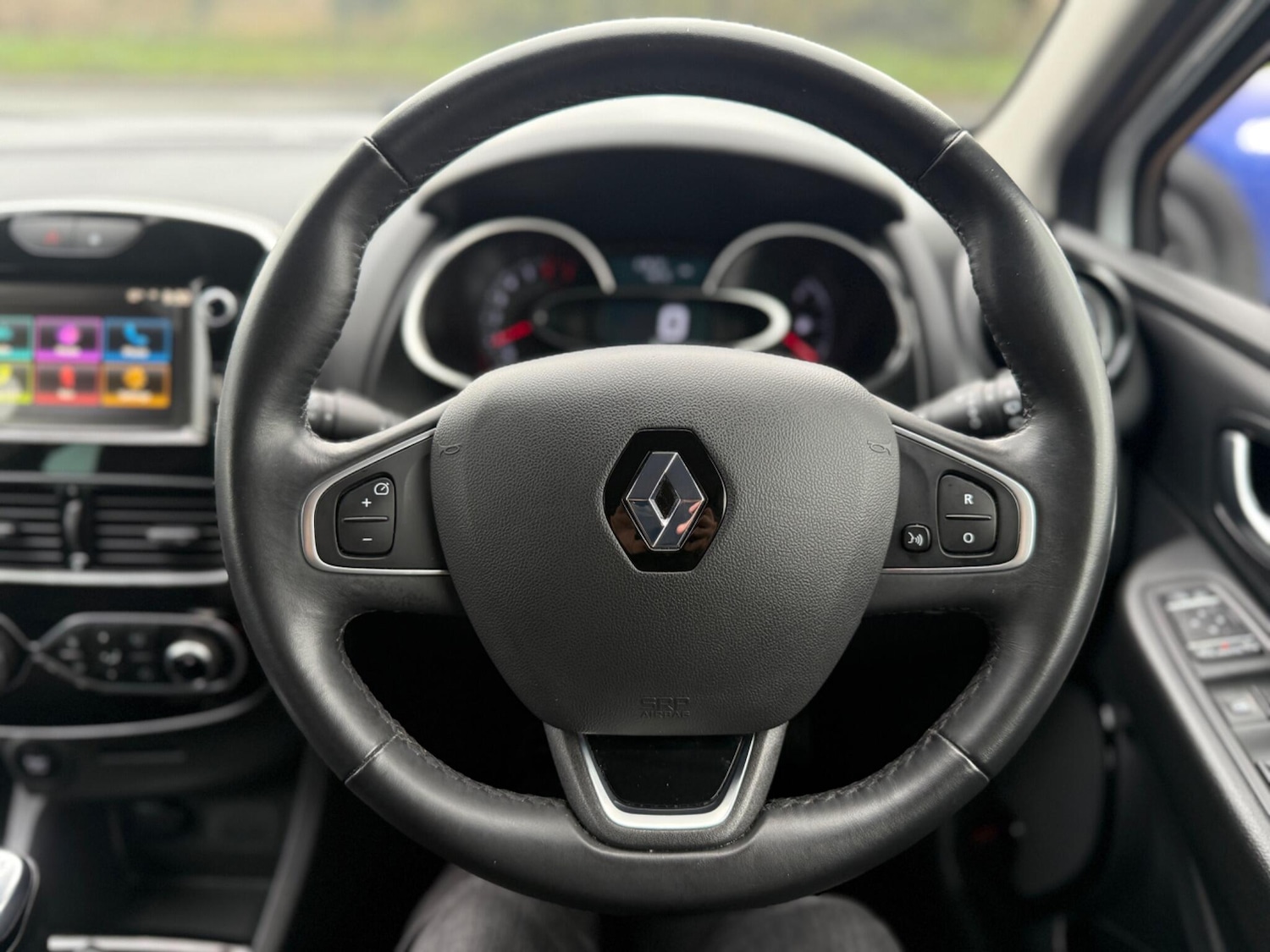 Used Renault Clio 2019 for sale - 76752488: Photo 16