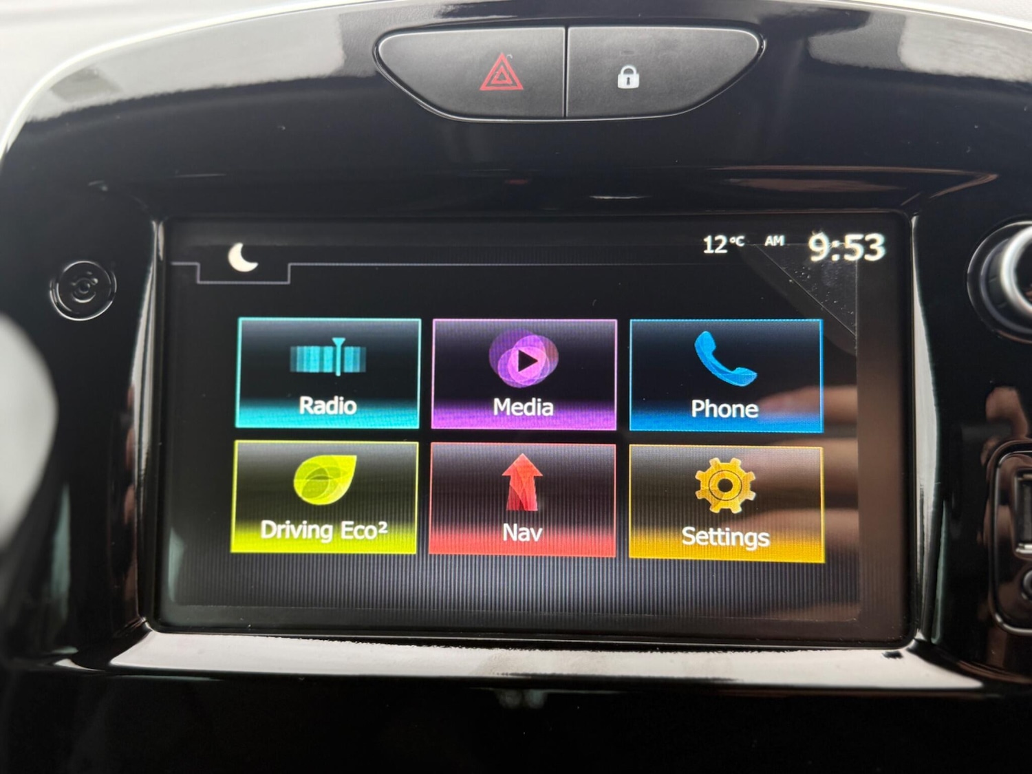 Used Renault Clio 2019 for sale - 76752488: Photo 19