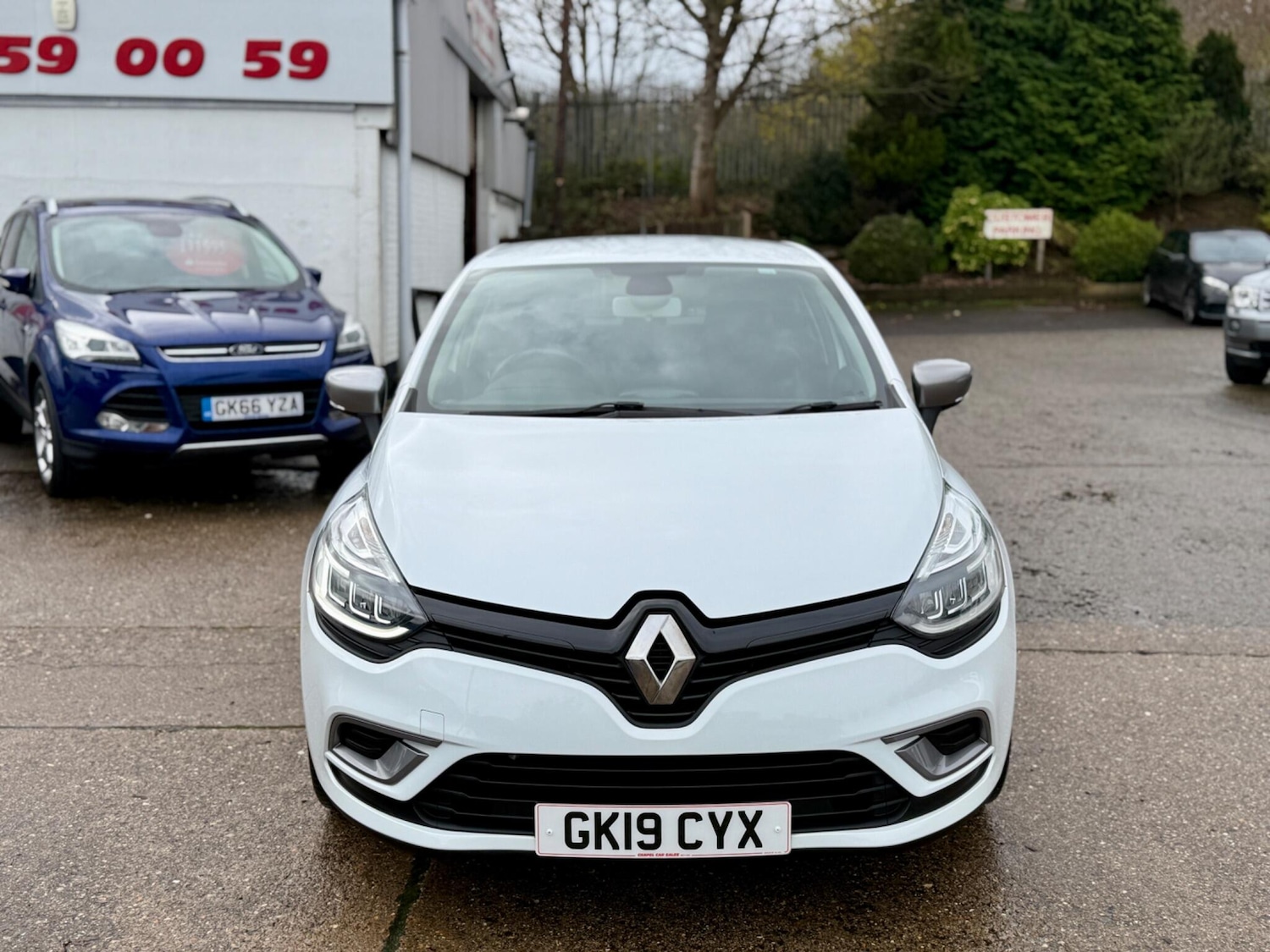 Used Renault Clio 2019 for sale - 76752488: Photo 2