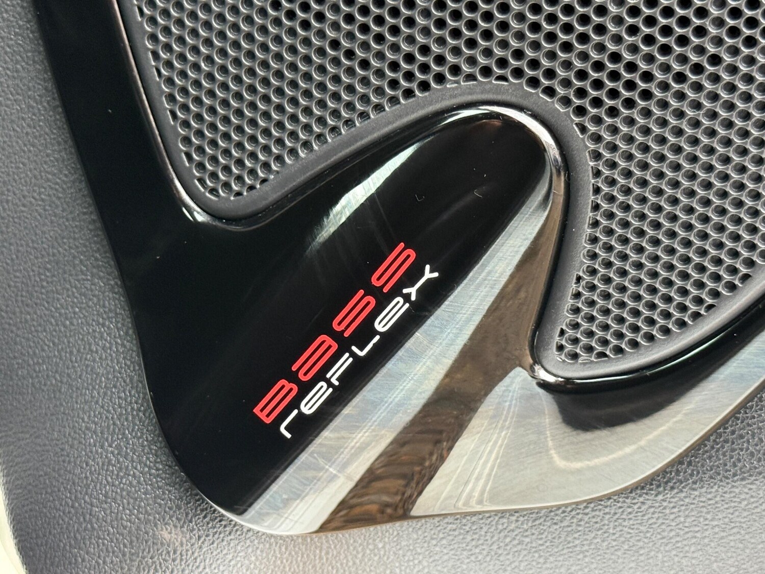 Used Renault Clio 2019 for sale - 76752488: Photo 35