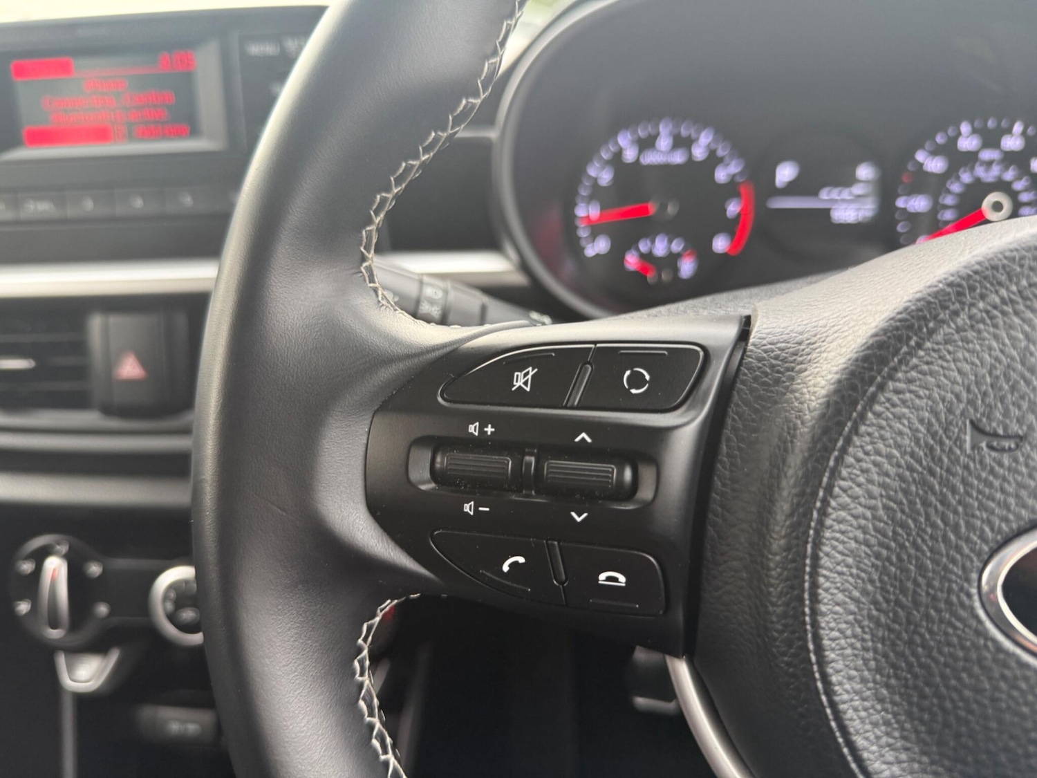 Used Kia Picanto 2019 for sale - 76200180: Photo 25