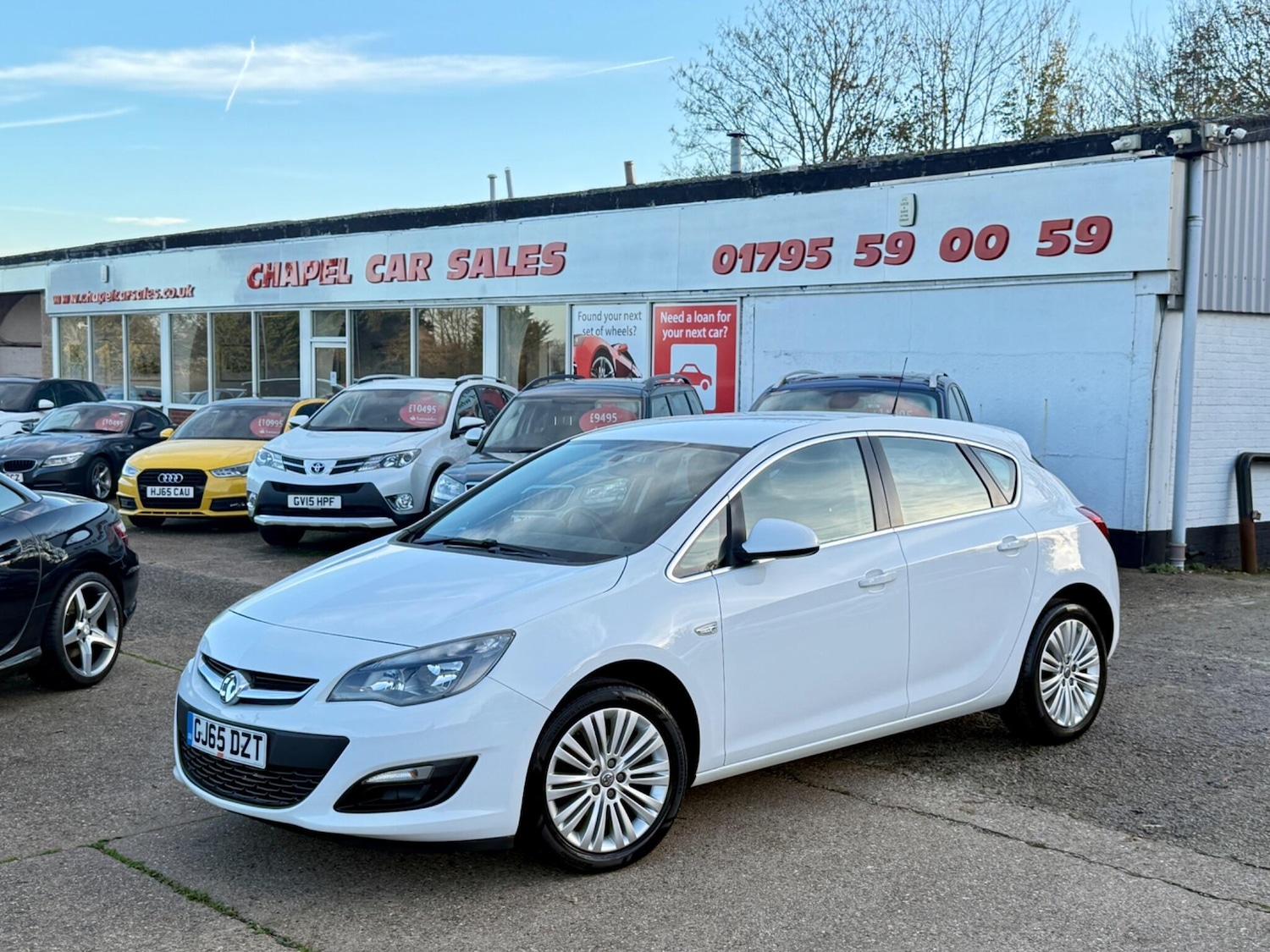 Used Vauxhall Astra 2015 for sale - 76562376: Photo 1