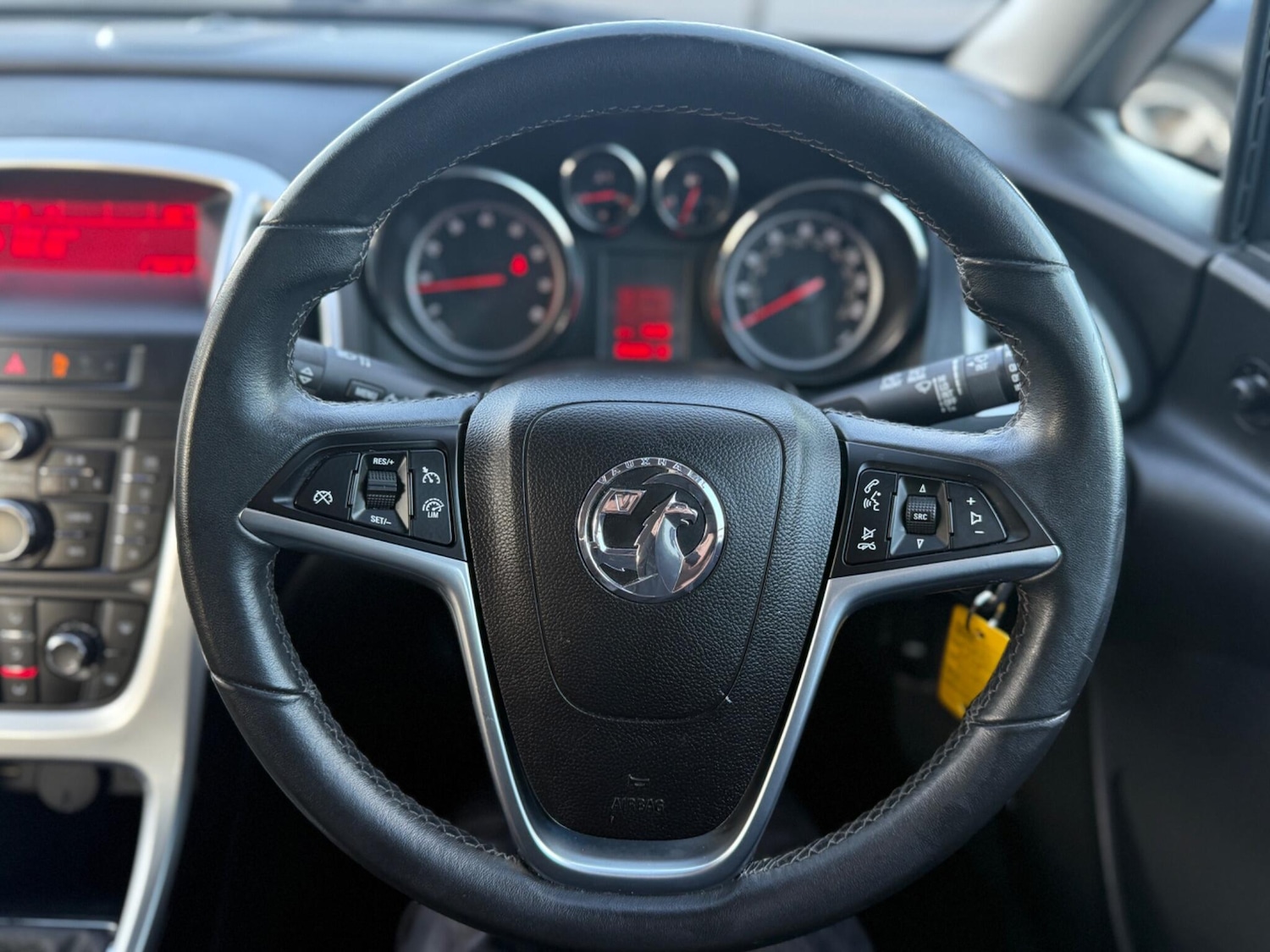 Used Vauxhall Astra 2015 for sale - 76562376: Photo 19