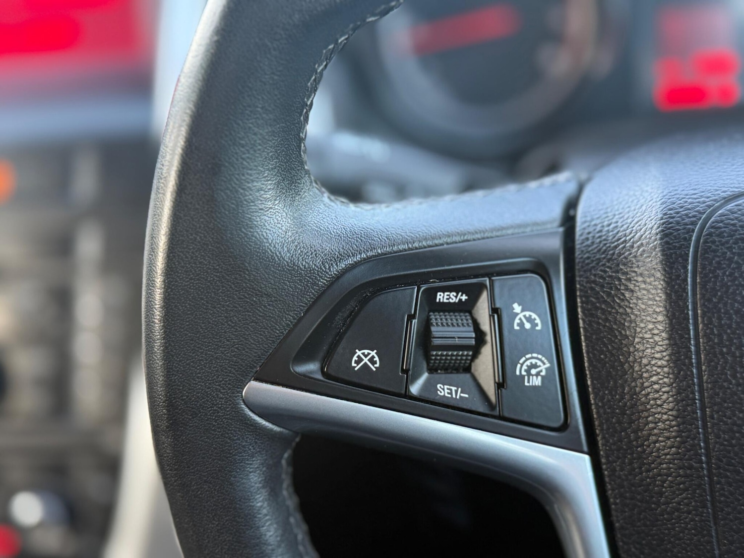 Used Vauxhall Astra 2015 for sale - 76562376: Photo 24