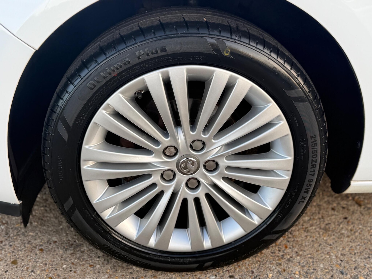 Used Vauxhall Astra 2015 for sale - 76562376: Photo 27