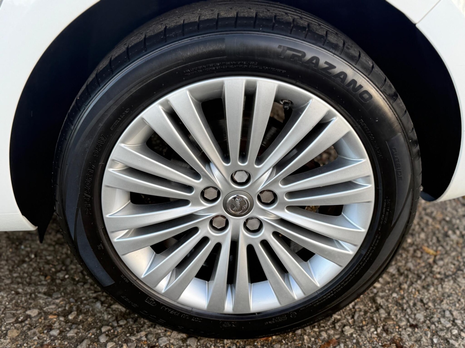 Used Vauxhall Astra 2015 for sale - 76562376: Photo 28