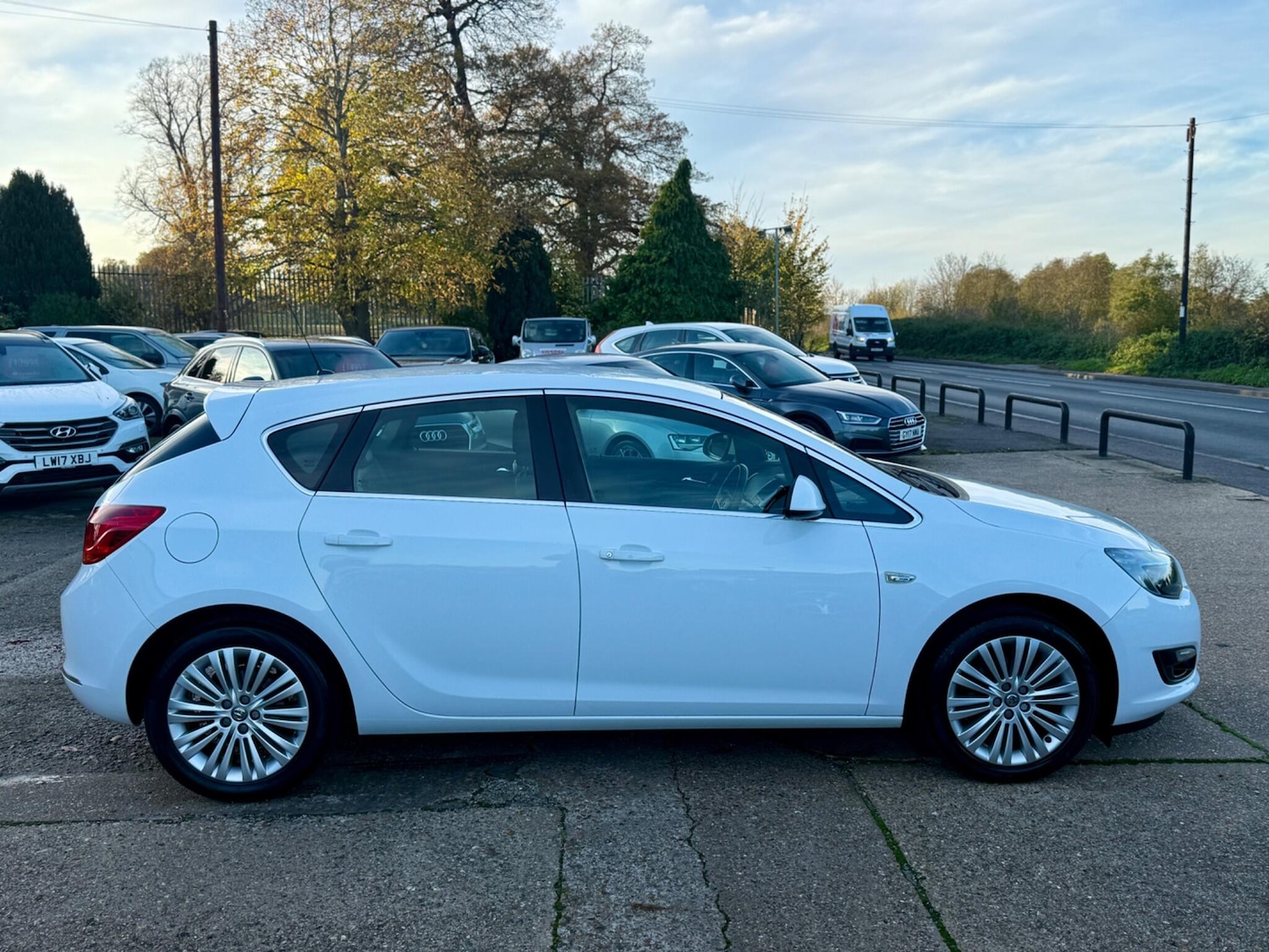Used Vauxhall Astra 2015 for sale - 76562376: Photo 8