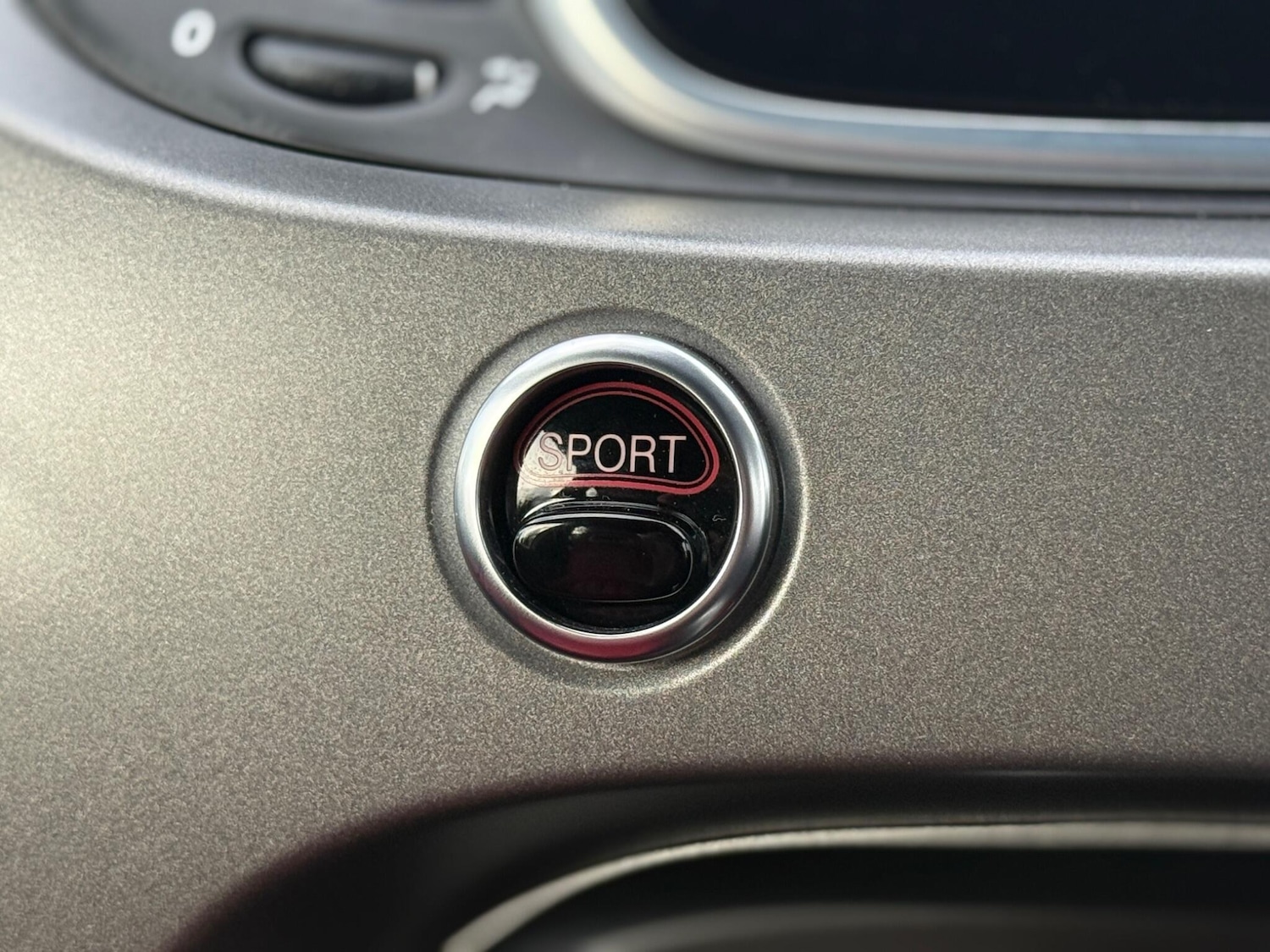 Used Abarth 595 2017 for sale - 76633223: Photo 24