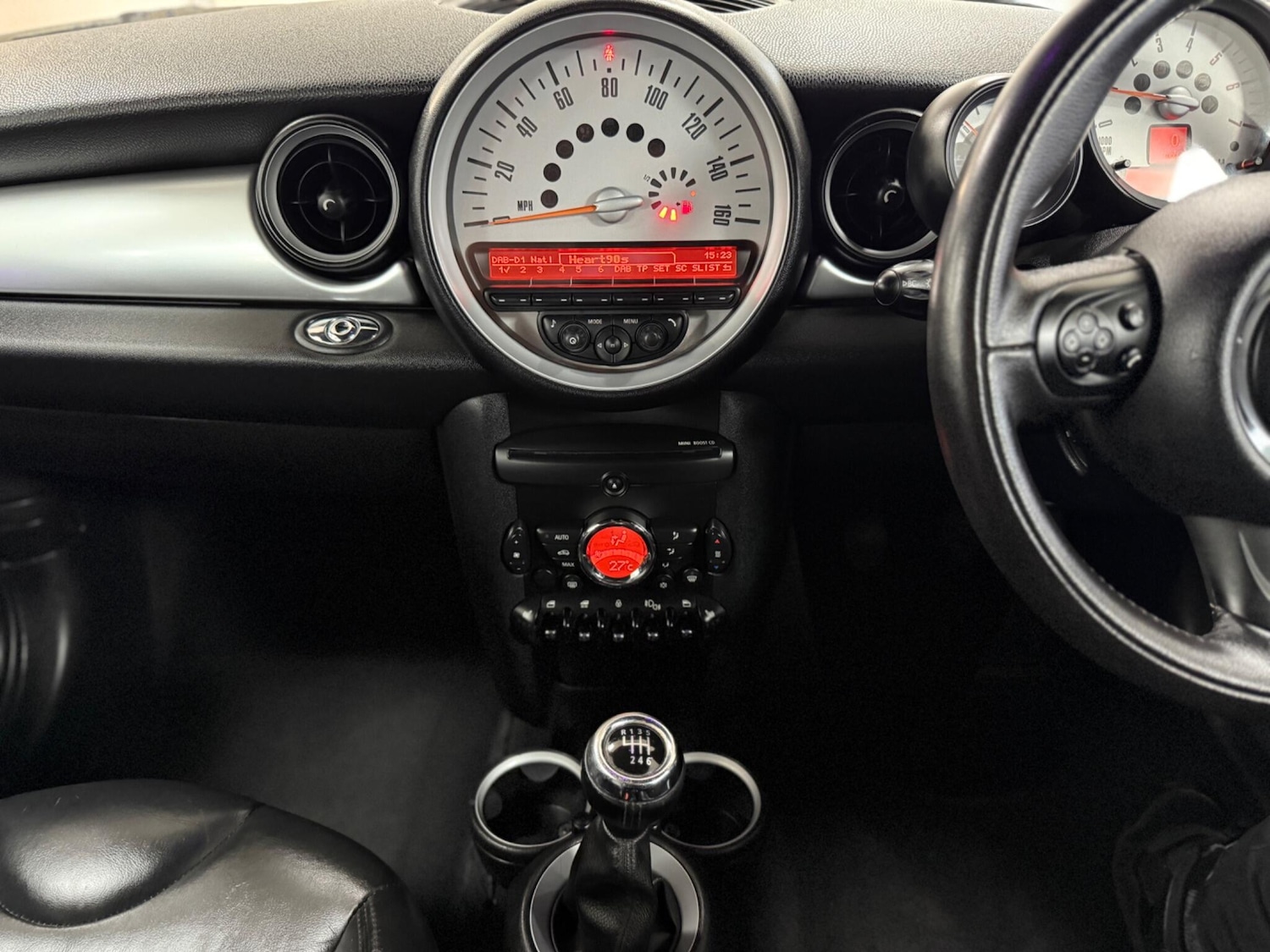 Used MINI Convertible 2011 for sale - 76992700: Photo 28